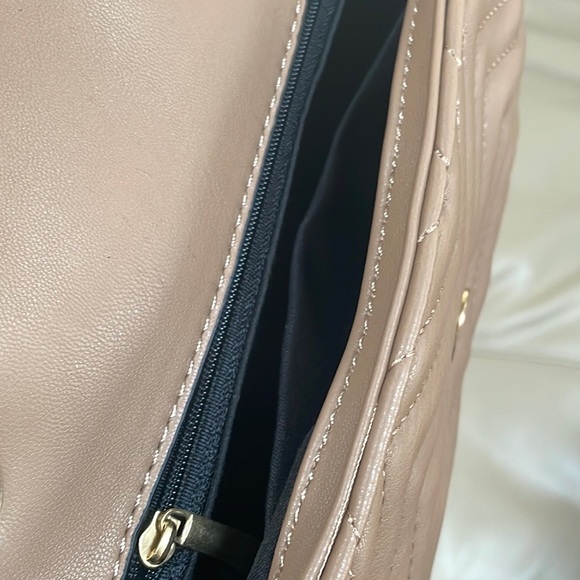 L.A. Express Woman’s Purse - Picture 6 of 6